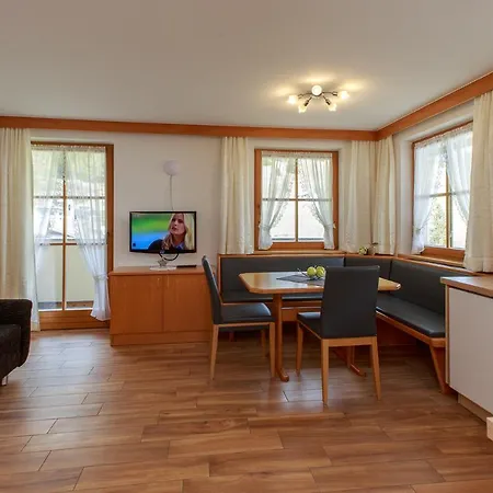 Appartement Alois Ferienglueck *
