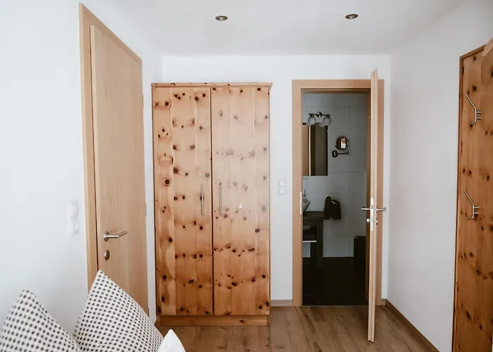 阿洛伊斯快乐假期公寓 *