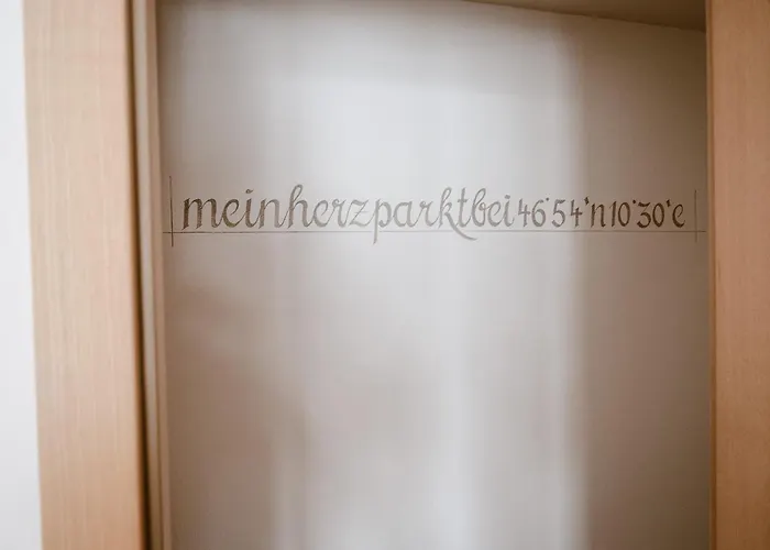 阿洛伊斯快乐假期公寓