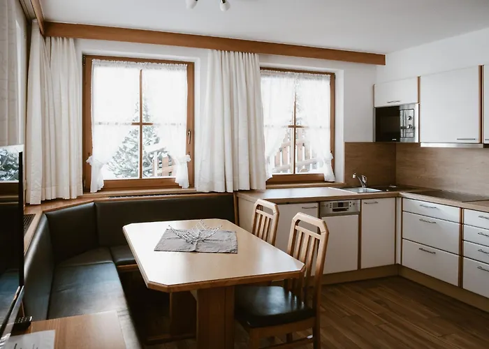 阿洛伊斯快乐假期公寓 公寓 *