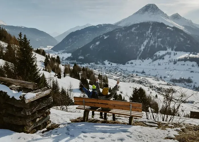 阿洛伊斯快乐假期公寓