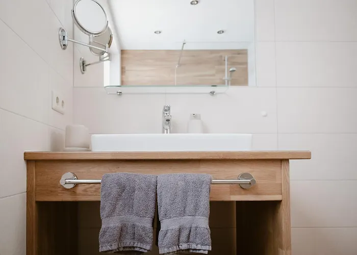 阿洛伊斯快乐假期公寓 *