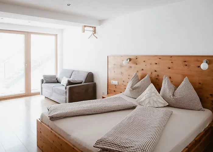 Alois Ferienglueck * 나우더스