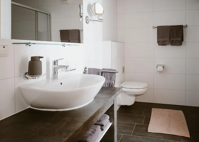 Alois Ferienglueck * 나우더스